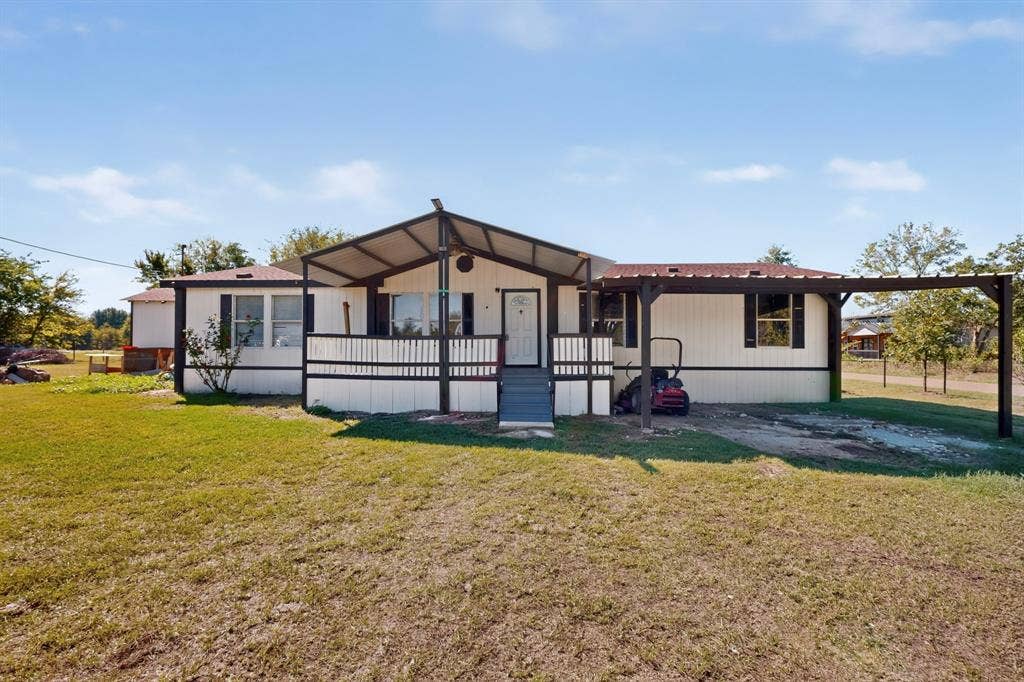 15825 Wingham Road, Caney City, TX 75148 15825 Wingham Road, Caney City, TX 75148