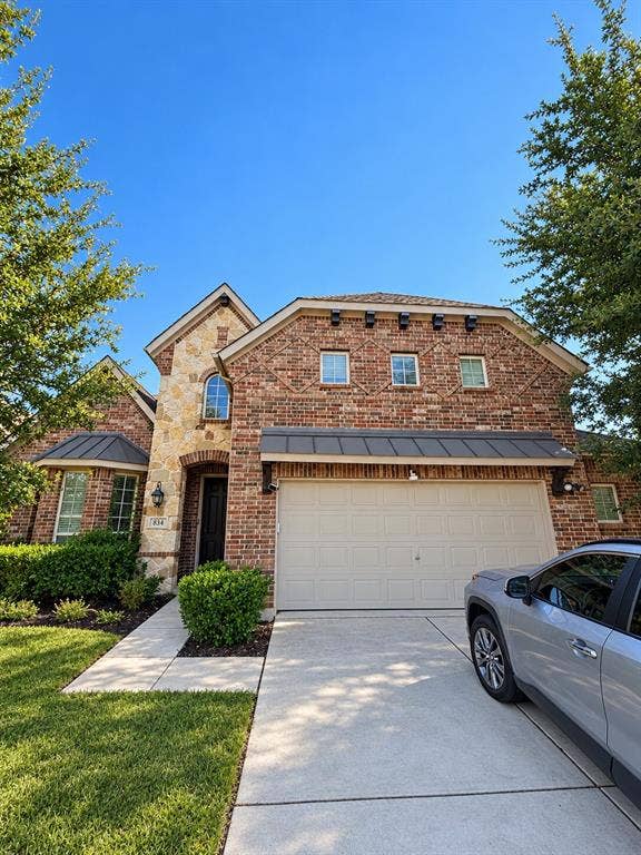 Property photo for 824 Lake Hollow Drive, Little Elm, TX