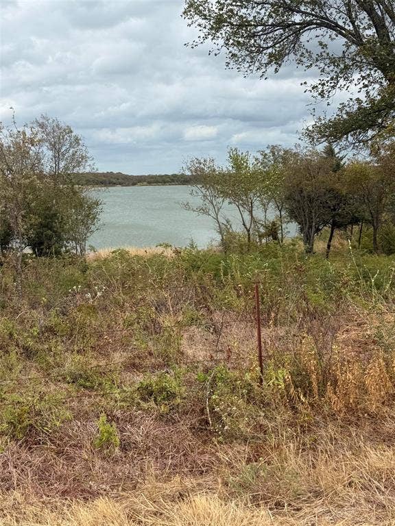 Property photo for 1021 Waters Edge Drive, Sanger, TX