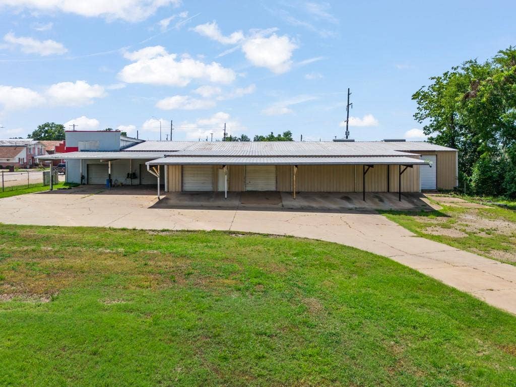 414 E Marshall Street, Gilmer, TX 75644 414 E Marshall Street, Gilmer, TX 75644