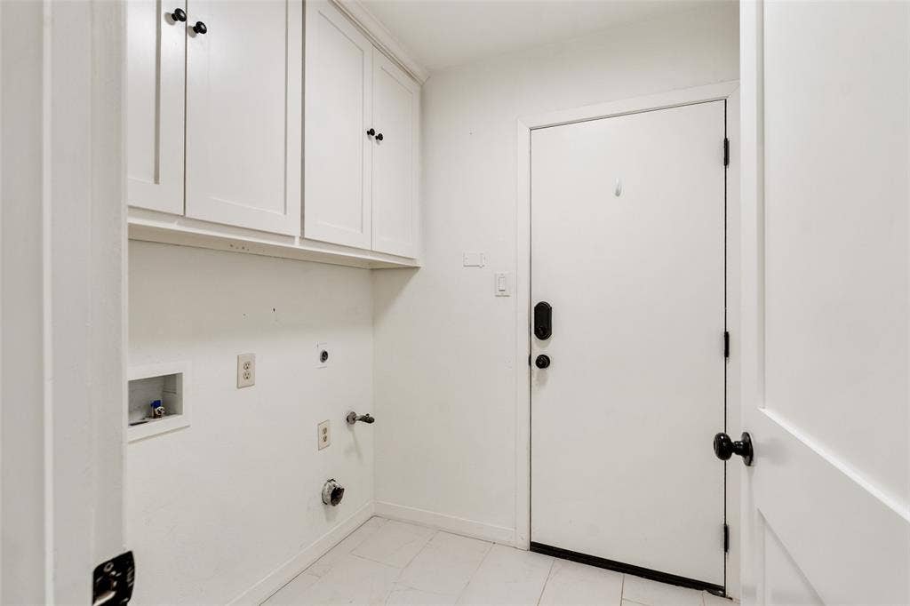 2107 Elmwood Boulevard, Dallas, TX 75224 2107 Elmwood Boulevard, Dallas, TX 75224