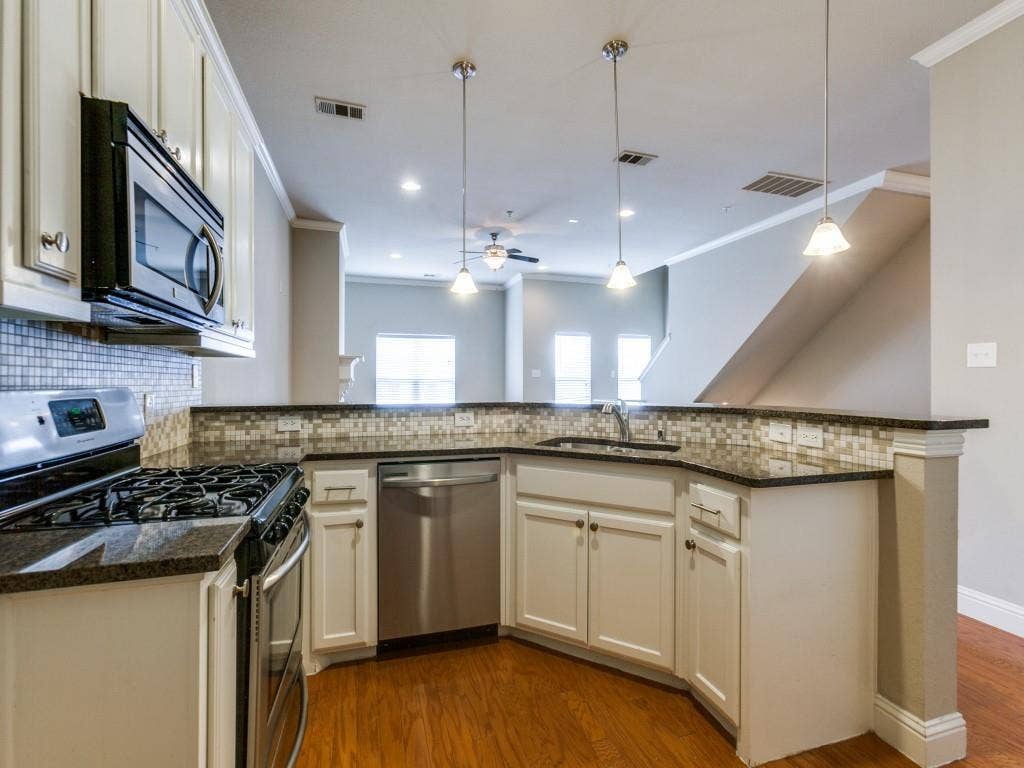 1620 Carpenter Drive, Plano, TX 75074 1620 Carpenter Drive, Plano, TX 75074