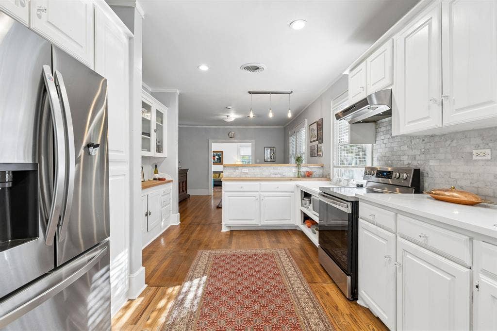 823 Kidd Springs Drive, Dallas, TX 75208 823 Kidd Springs Drive, Dallas, TX 75208