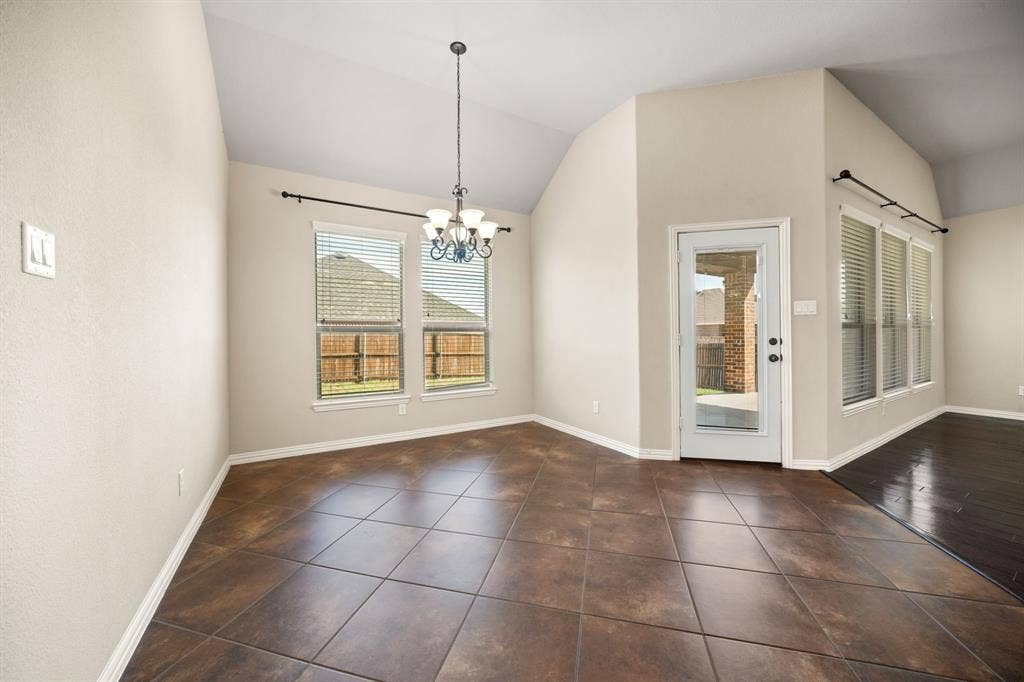 200 Northstar Lane, Waxahachie, TX 75165