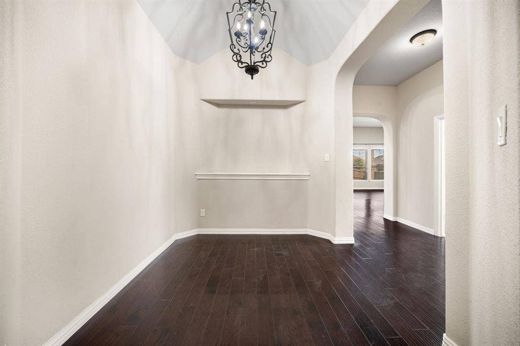 200 Northstar Lane, Waxahachie, TX 75165