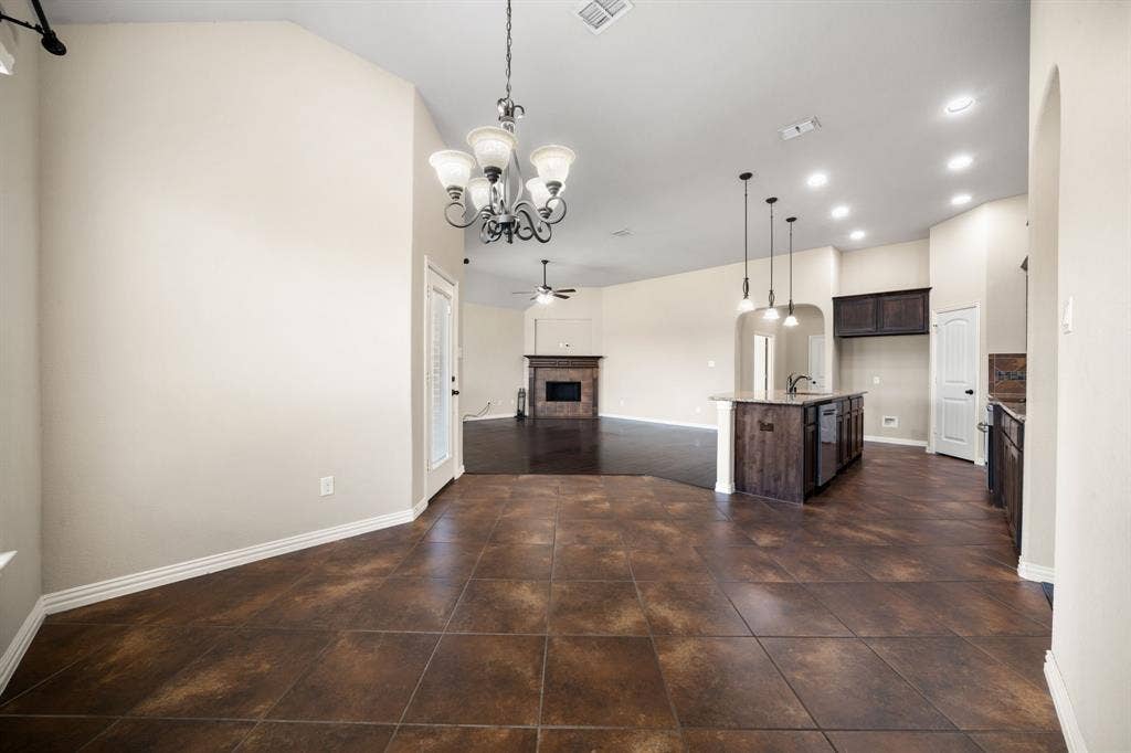 200 Northstar Lane, Waxahachie, TX 75165
