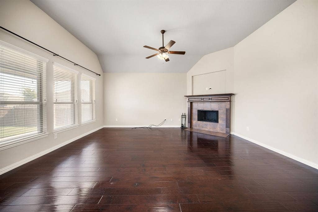 200 Northstar Lane, Waxahachie, TX 75165