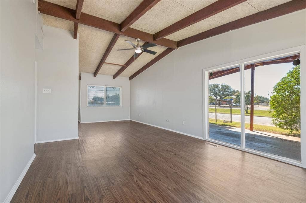 2686 Roger Williams Drive, Irving, TX 75061 2686 Roger Williams Drive, Irving, TX 75061