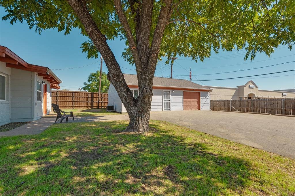 2686 Roger Williams Drive, Irving, TX 75061 2686 Roger Williams Drive, Irving, TX 75061