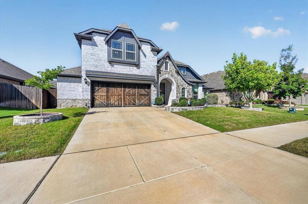 457 Wolf Creek Drive, Waxahachie, TX 75165 457 Wolf Creek Drive, Waxahachie, TX 75165