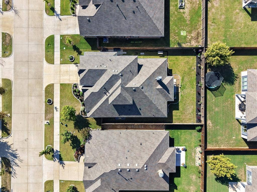 457 Wolf Creek Drive, Waxahachie, TX 75165 457 Wolf Creek Drive, Waxahachie, TX 75165