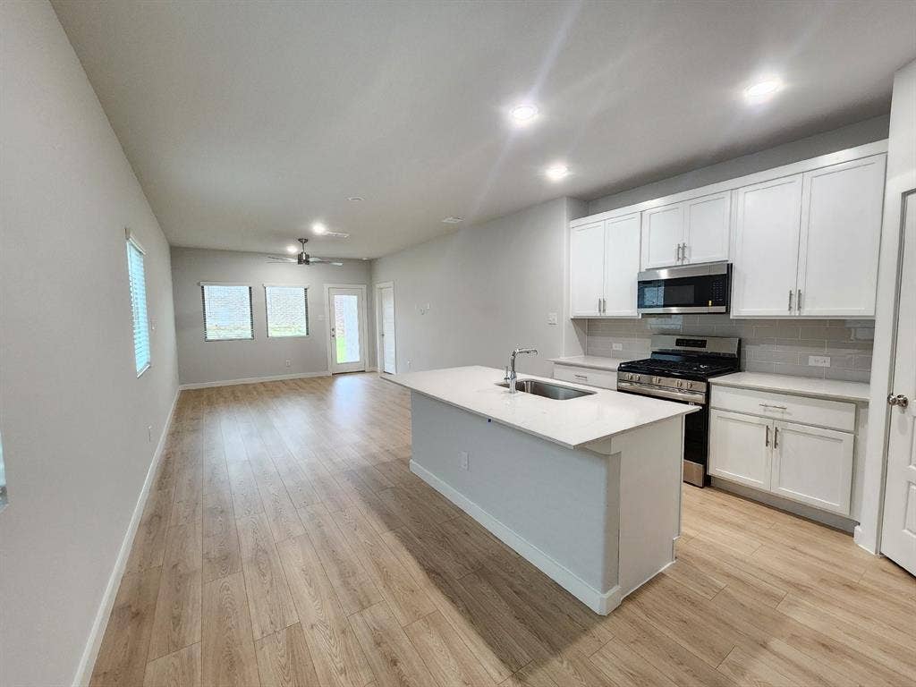 3405 High Valley Drive, McKinney, TX 75071 3405 High Valley Drive, McKinney, TX 75071