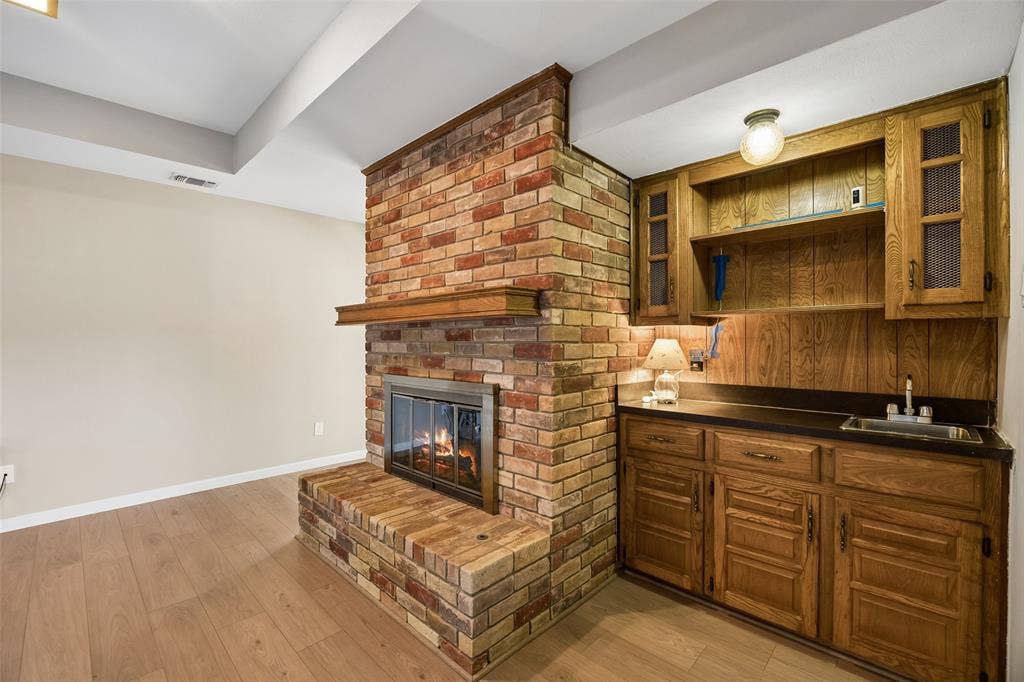 2015 Scarlet Oak Drive, Richardson, TX 75081 2015 Scarlet Oak Drive, Richardson, TX 75081