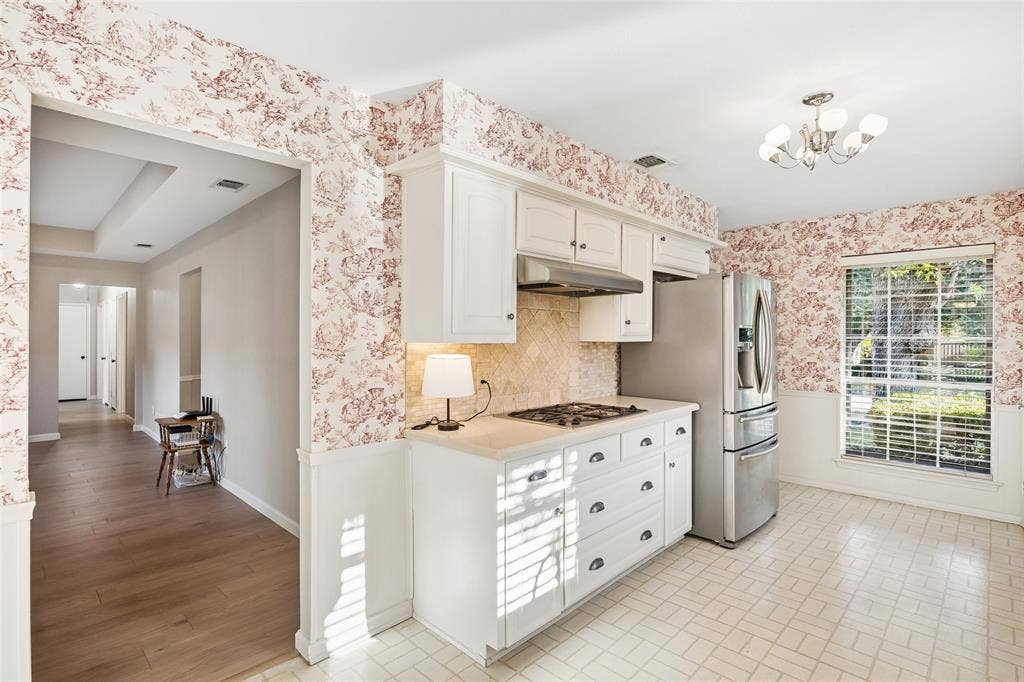 2015 Scarlet Oak Drive, Richardson, TX 75081 2015 Scarlet Oak Drive, Richardson, TX 75081