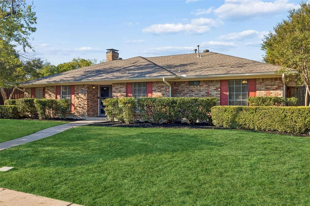 2015 Scarlet Oak Drive, Richardson, TX 75081 2015 Scarlet Oak Drive, Richardson, TX 75081