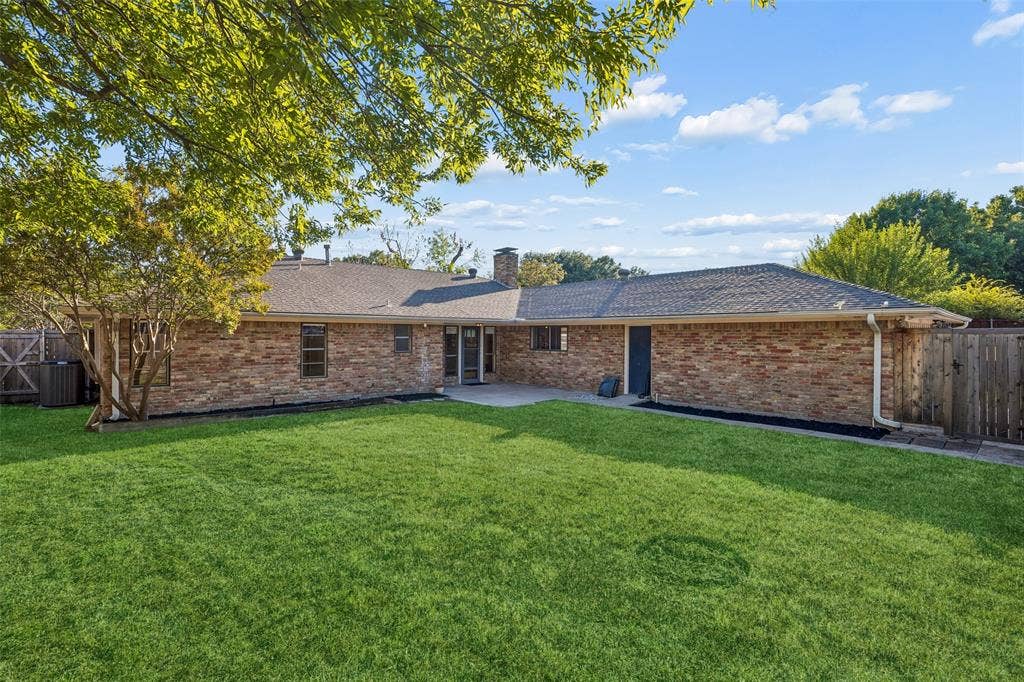 2015 Scarlet Oak Drive, Richardson, TX 75081 2015 Scarlet Oak Drive, Richardson, TX 75081