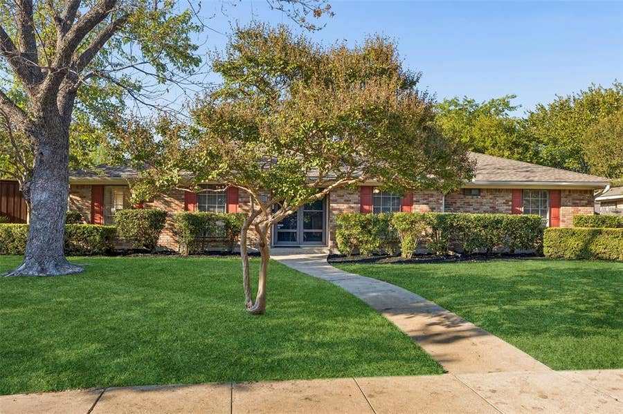 Property photo for 2015 Scarlet Oak Drive, Richardson, TX