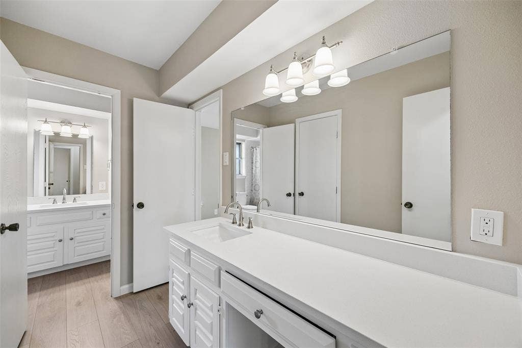 2015 Scarlet Oak Drive, Richardson, TX 75081 2015 Scarlet Oak Drive, Richardson, TX 75081