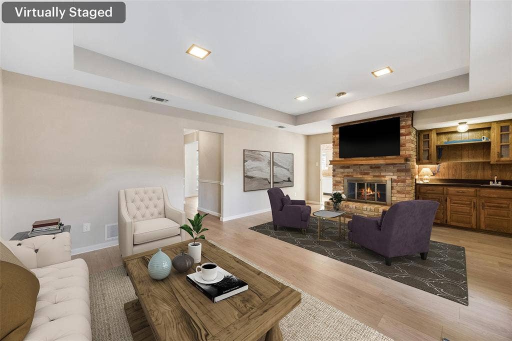 2015 Scarlet Oak Drive, Richardson, TX 75081 2015 Scarlet Oak Drive, Richardson, TX 75081