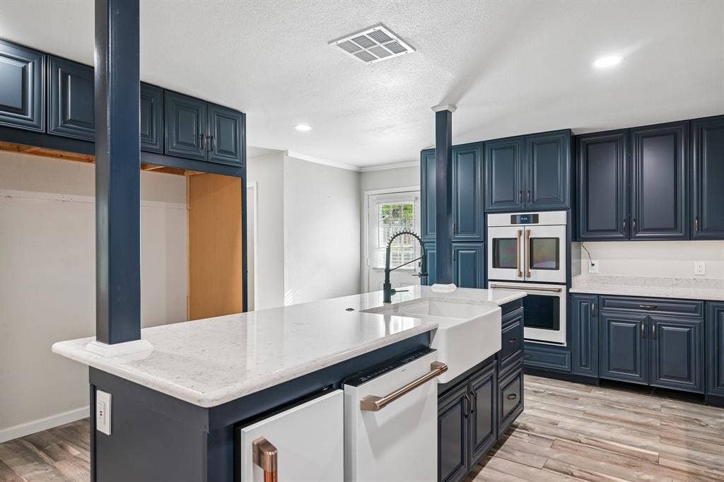 511 Commerce Street, Kemp, TX 75143 511 Commerce Street, Kemp, TX 75143