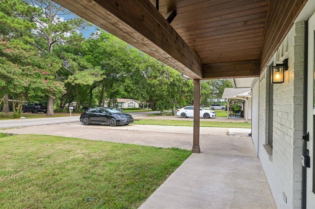 511 Commerce Street, Kemp, TX 75143 511 Commerce Street, Kemp, TX 75143