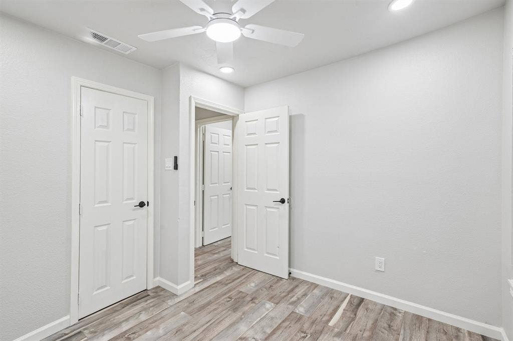 511 Commerce Street, Kemp, TX 75143 511 Commerce Street, Kemp, TX 75143