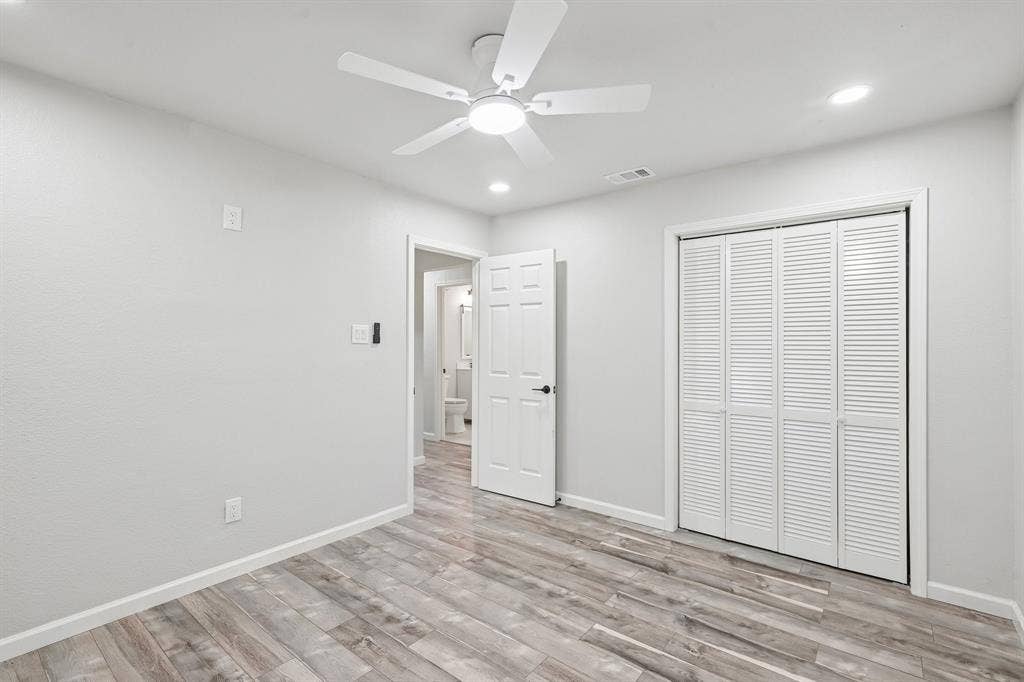 511 Commerce Street, Kemp, TX 75143 511 Commerce Street, Kemp, TX 75143