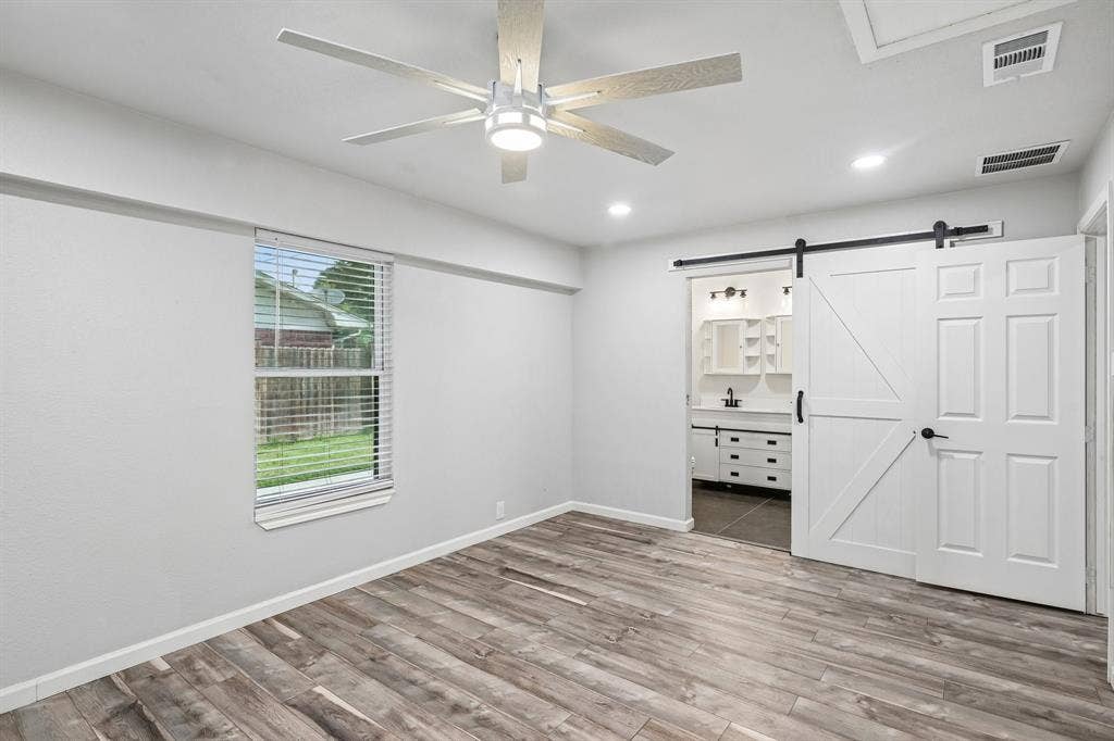 511 Commerce Street, Kemp, TX 75143 511 Commerce Street, Kemp, TX 75143