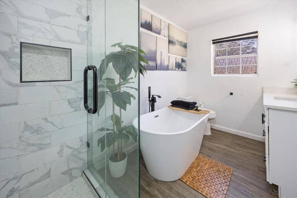 5920 Tourist Drive, North Richland Hills, TX 76117 Hall full bath with separate glass shower and fabulous tub!
