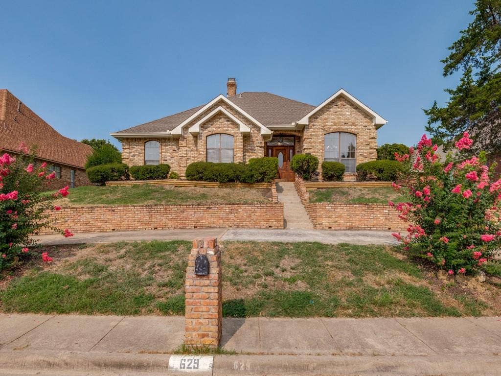 629 Bent Creek Drive, DeSoto, TX 75115 629 Bent Creek Drive, DeSoto, TX 75115