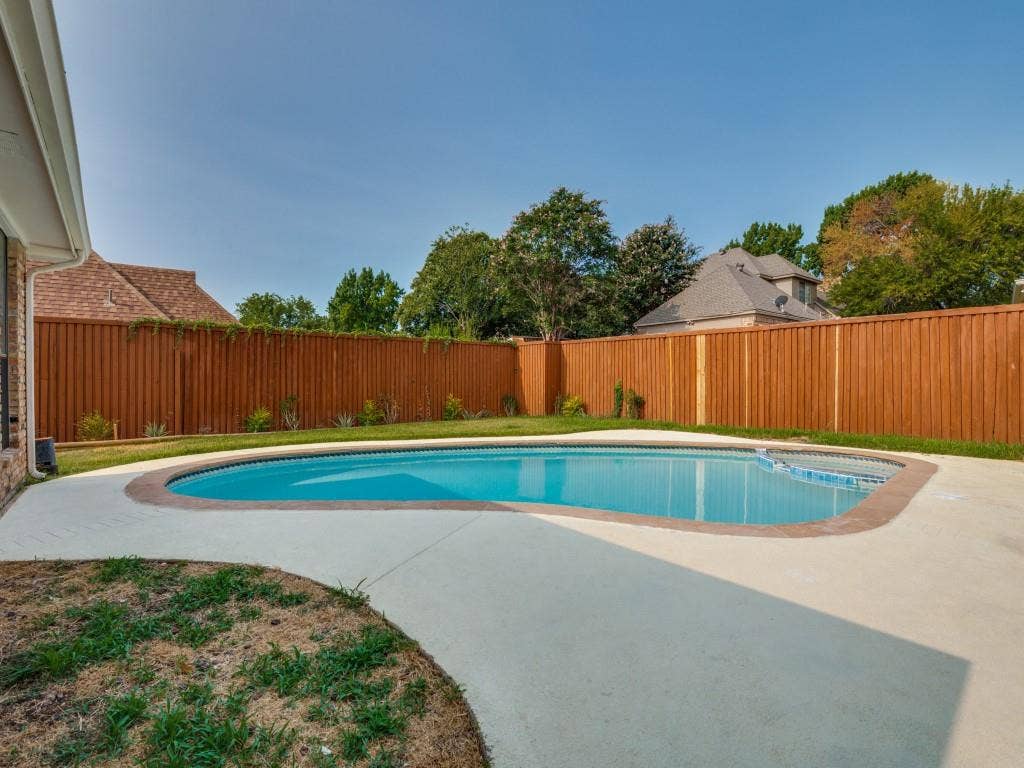 629 Bent Creek Drive, DeSoto, TX 75115 629 Bent Creek Drive, DeSoto, TX 75115
