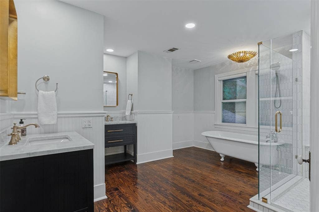 506 W Virginia Street, McKinney, TX 75069 Primary bathroom with claw tub, shower, duel vanities, and separate toilet room