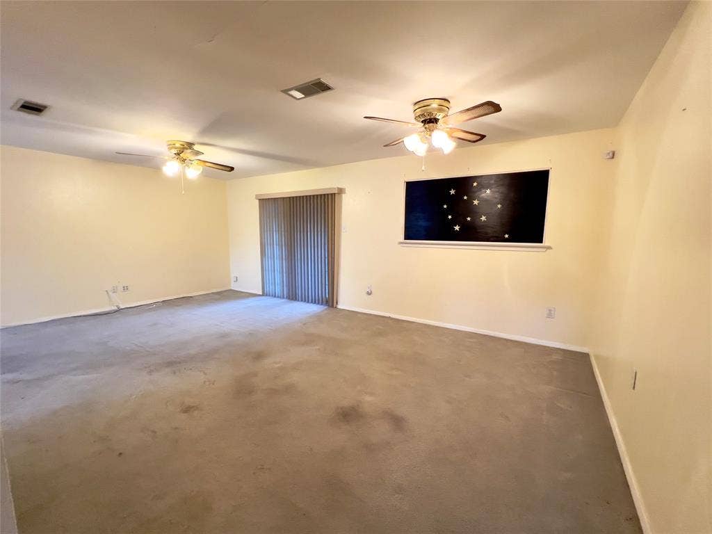 212 Straw Road, Saginaw, TX 76179