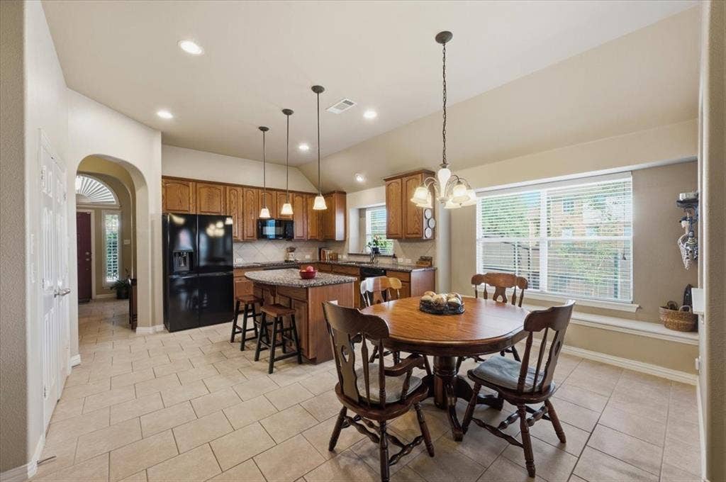 5132 Welara Drive, Grand Prairie, TX 75052 5132 Welara Drive, Grand Prairie, TX 75052