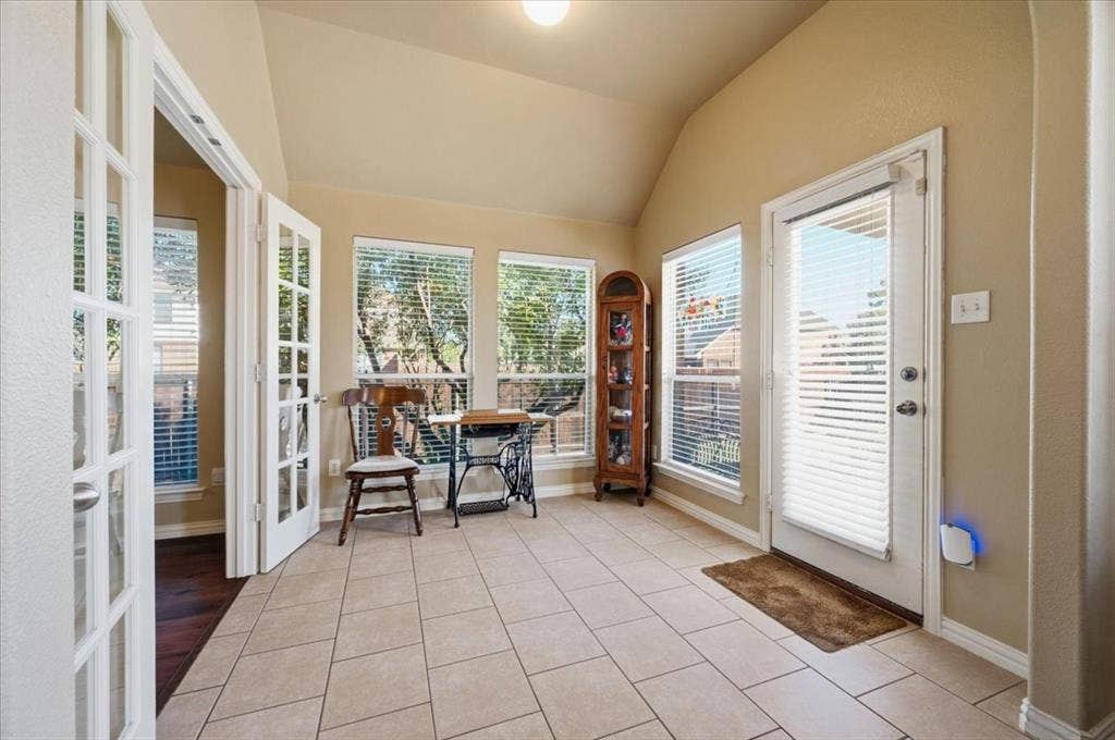 5132 Welara Drive, Grand Prairie, TX 75052 Bonus room, sun room