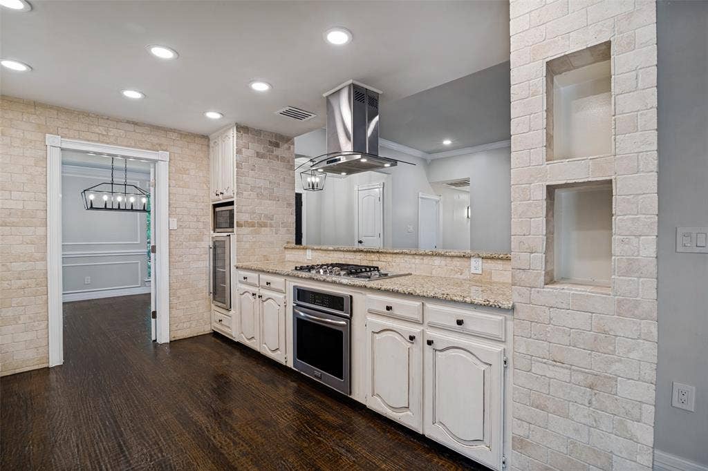 2641 Windswept Lane, Mesquite, TX 75181