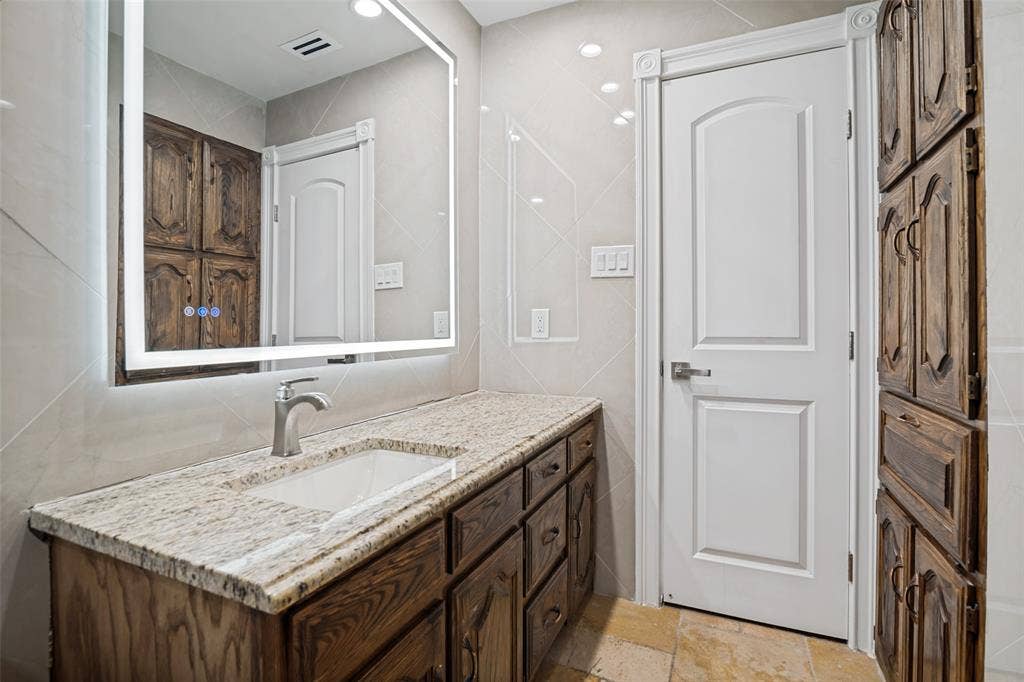 2641 Windswept Lane, Mesquite, TX 75181