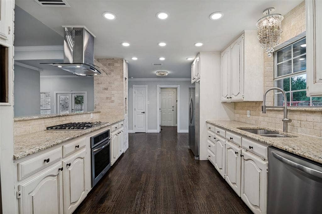 2641 Windswept Lane, Mesquite, TX 75181