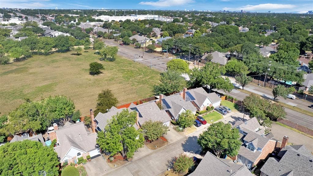 3021 Waterfront Circle, Garland, TX 75042 3021 Waterfront Circle, Garland, TX 75042