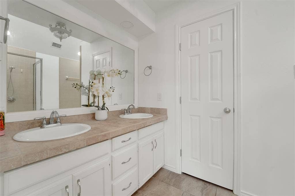 3021 Waterfront Circle, Garland, TX 75042 3021 Waterfront Circle, Garland, TX 75042