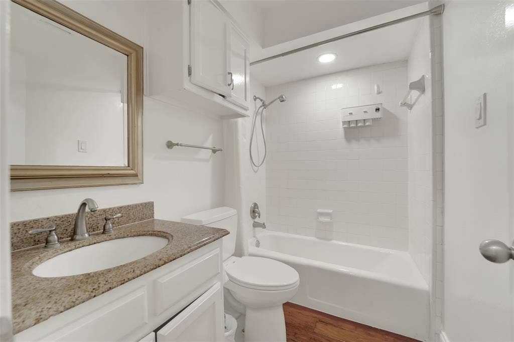3021 Waterfront Circle, Garland, TX 75042 3021 Waterfront Circle, Garland, TX 75042