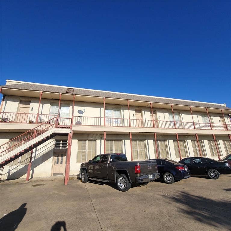 212 W Knox Street, #2, Ennis, TX 75119 212 W Knox Street, #2, Ennis, TX 75119