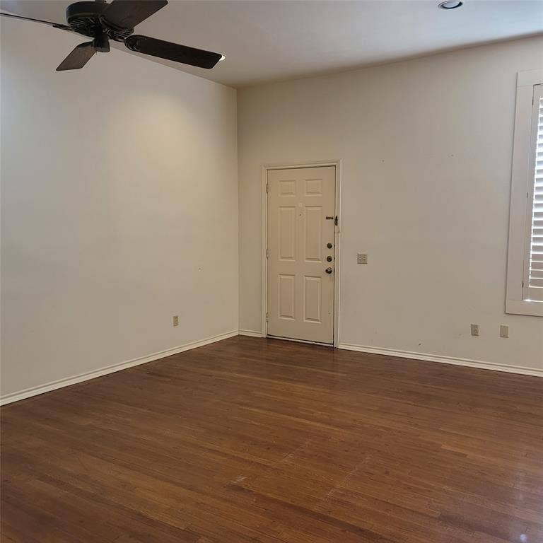 212 W Knox Street, #2, Ennis, TX 75119 212 W Knox Street, #2, Ennis, TX 75119