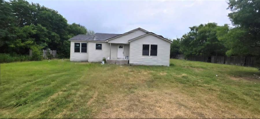 Property photo for 920 Hines Avenue, Waco, TX