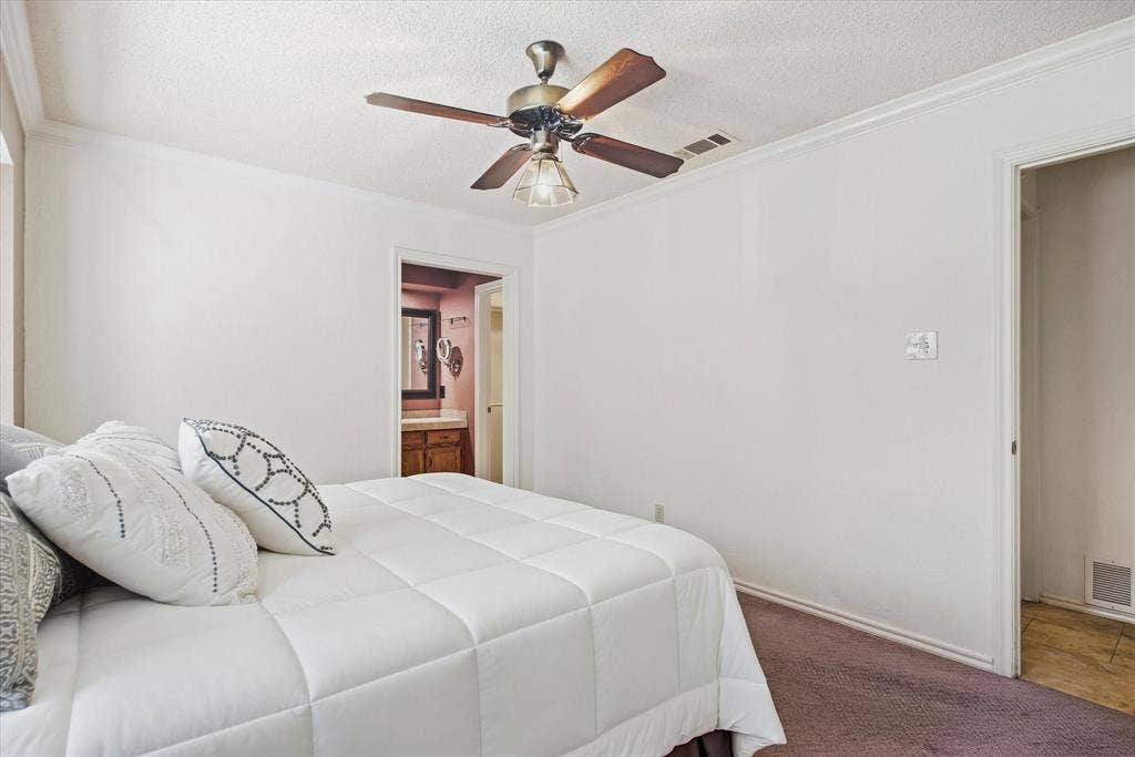 4202 Windhurst Drive, Arlington, TX 76015