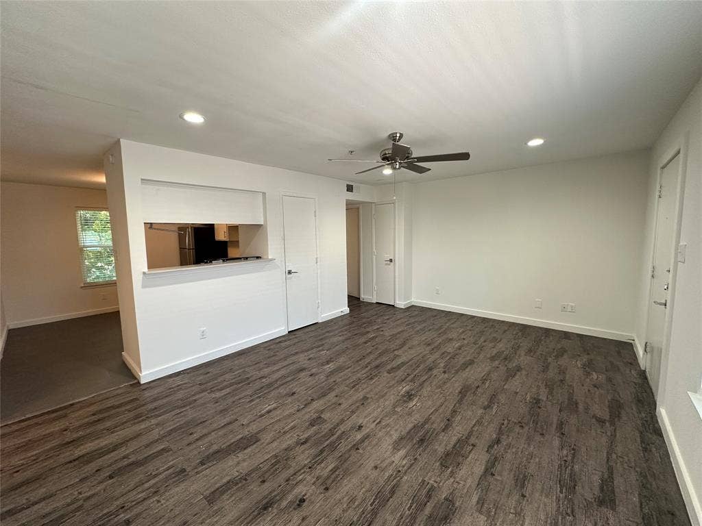 5404 Reiger Avenue, #301, Dallas, TX 75214 5404 Reiger Avenue, #301, Dallas, TX 75214