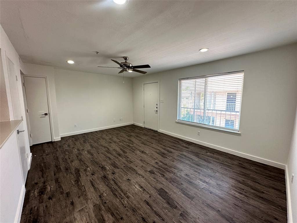 5404 Reiger Avenue, #301, Dallas, TX 75214 5404 Reiger Avenue, #301, Dallas, TX 75214