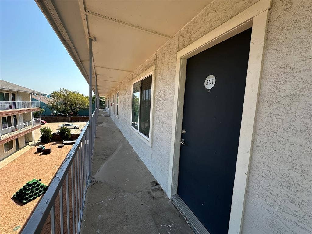 5404 Reiger Avenue, #301, Dallas, TX 75214 5404 Reiger Avenue, #301, Dallas, TX 75214