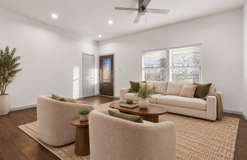 1207 E Russell Avenue, Carrollton, TX 75006
