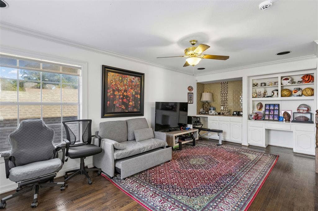 6422 Covecreek Place, Dallas, TX 75240
